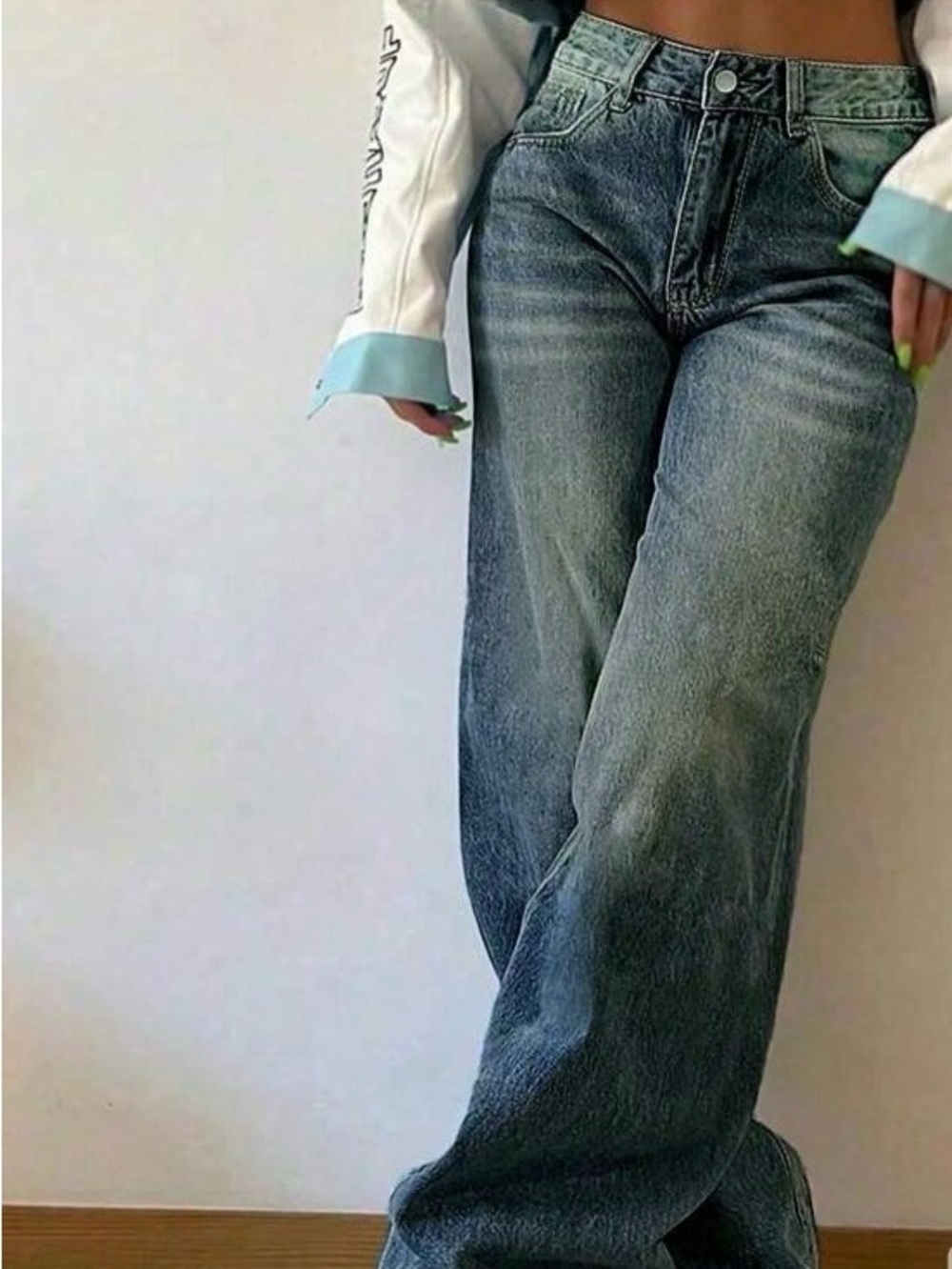High-Rise Wide-Leg Women's Jeans — Washed Blue